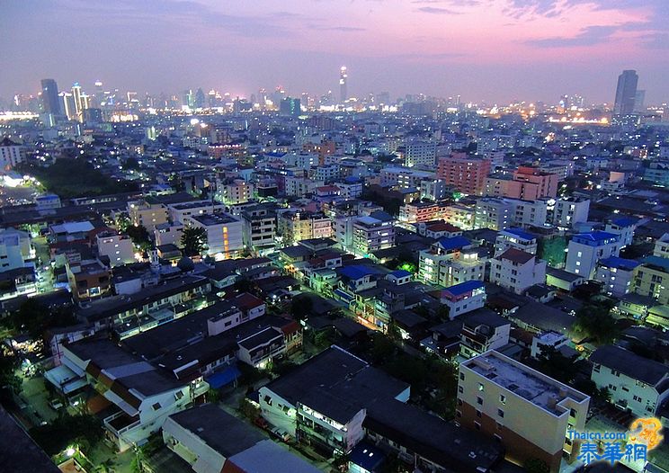 曼谷中秋的夜景