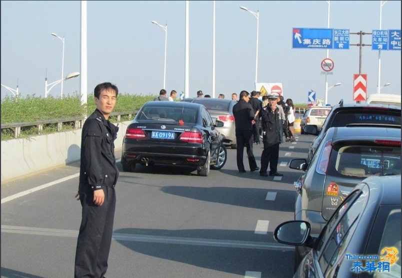 南京应天大街赛虹桥高架桥发生一起枪击案