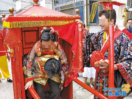 “娶个中国老婆等于娶了一家人”