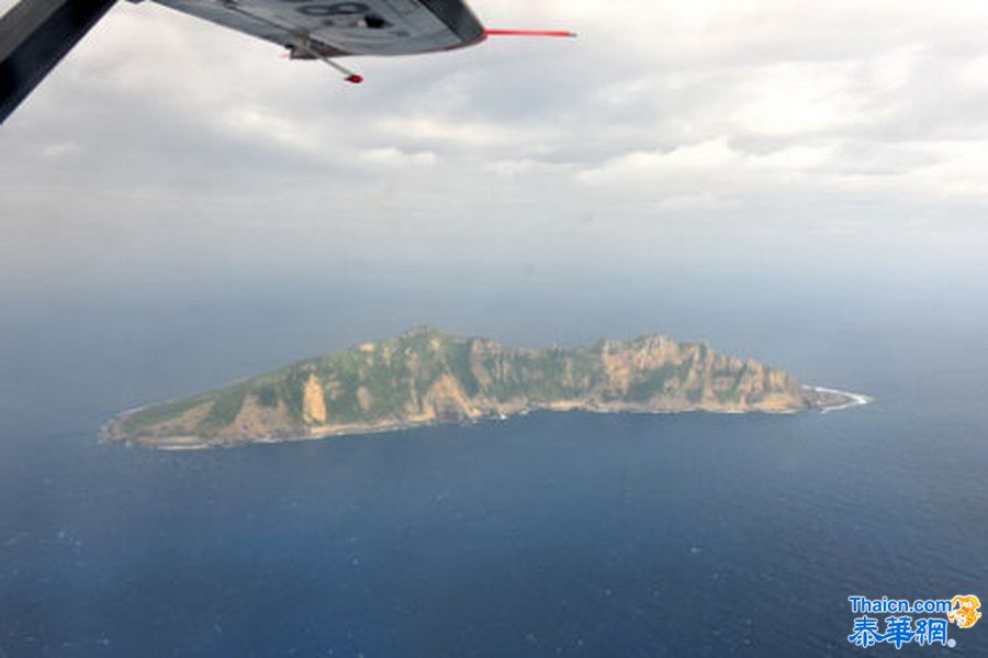 中国飞机抵钓鱼岛海空巡航 日本9架战机拦截(组图)