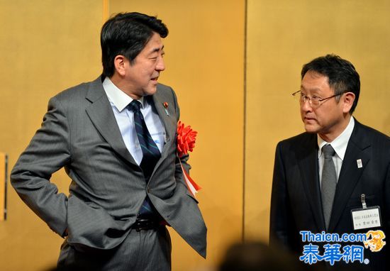 安倍首访或去东南亚 当众提裤被拍