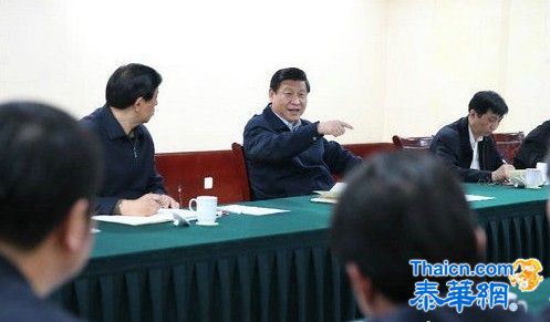 中共习总中央会议上反常     让记者捏了一把汗