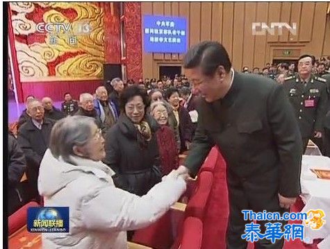 毛泽东后代现状：李敏与习近平握手