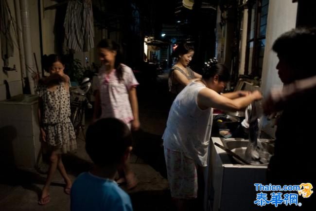 上海市中心的贫民窟   上海人真实的家居