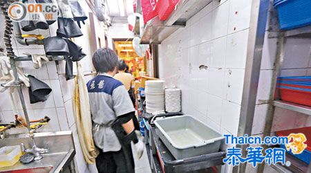 香港用工荒扩至餐饮建筑 洗碗工月薪2万港元