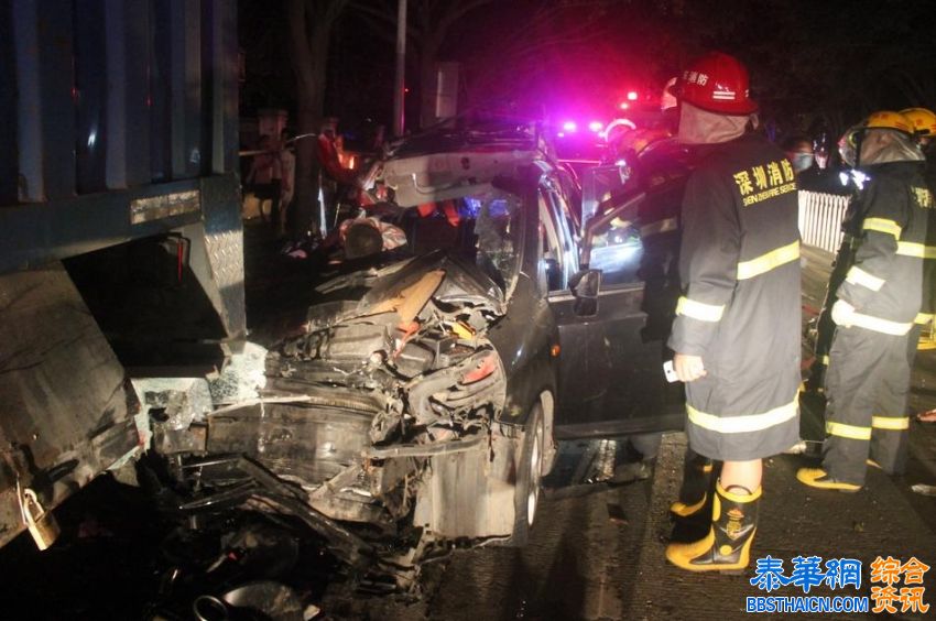 深圳一小车司机酒驾撞货车 6人遇难