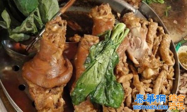 泰国人气美食--喷香猪脚饭