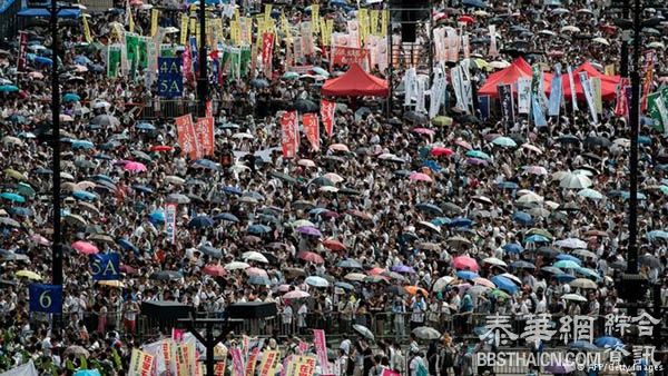 【今日点评】「占中」不是七百万香港人的「民意」