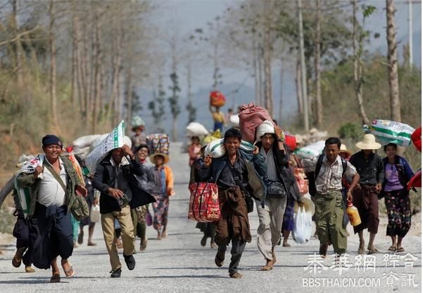 缅甸果敢战火致百余人丧生 3万人逃至中国