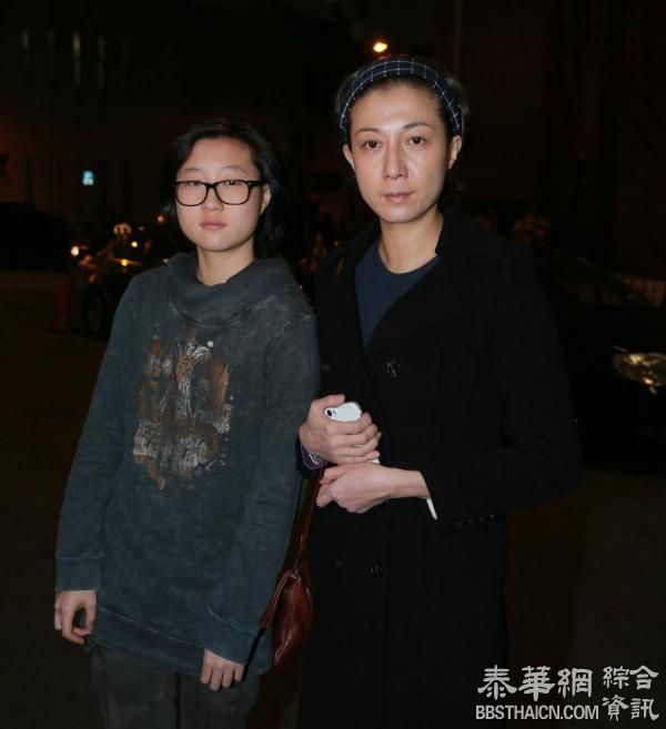 港媒曝吴绮莉涉嫌虐待“小龙女”兼藏毒被捕