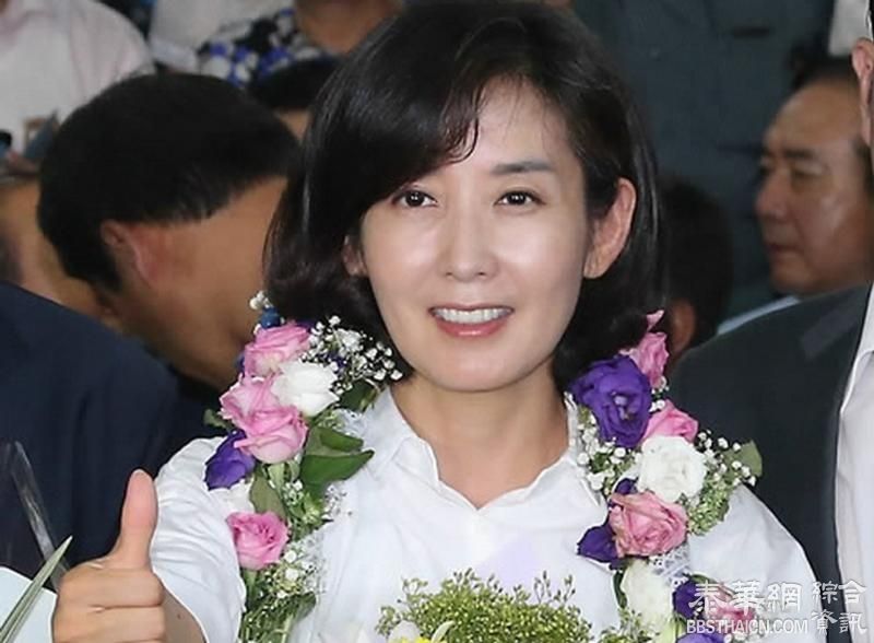 赞韩议员「美女」 华外长助理被指失外交礼节