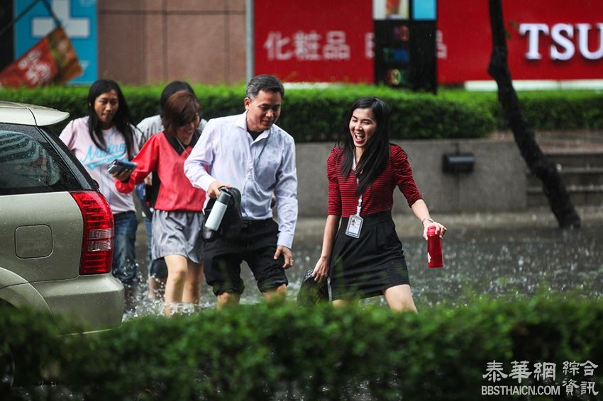 雨季还未到来  曼谷己经内涝