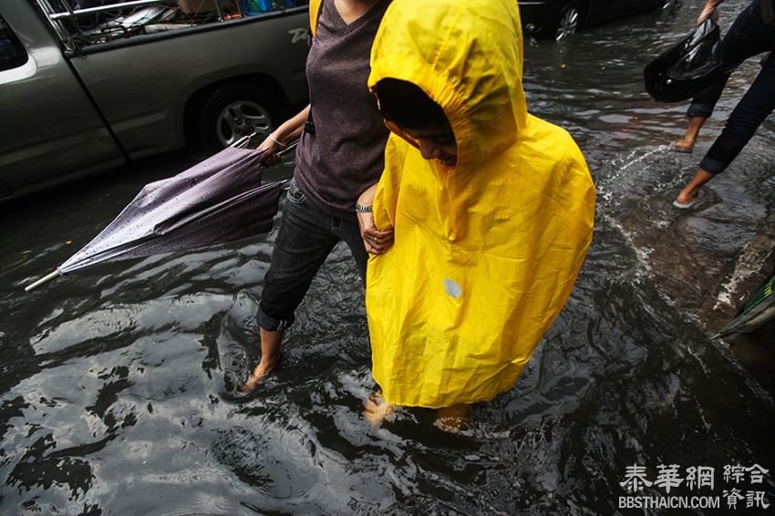 雨季还未到来  曼谷己经内涝