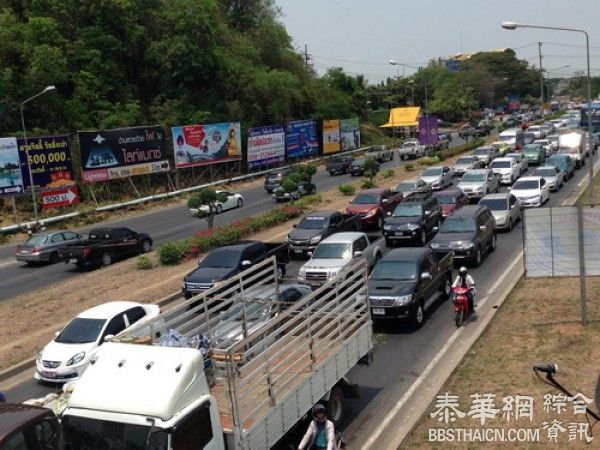 宋干节危险7天 首日车祸死亡25人