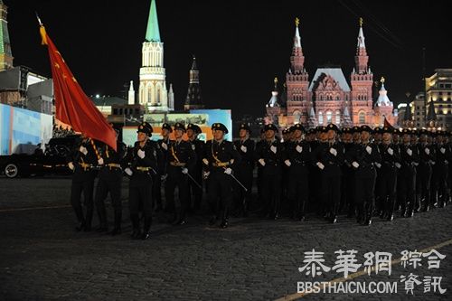 红场阅兵道路不平，中国仪仗队步伐特别设计为每分钟116步