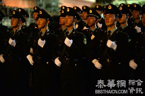 红场阅兵道路不平，中国仪仗队步伐特别设计为每分钟116步