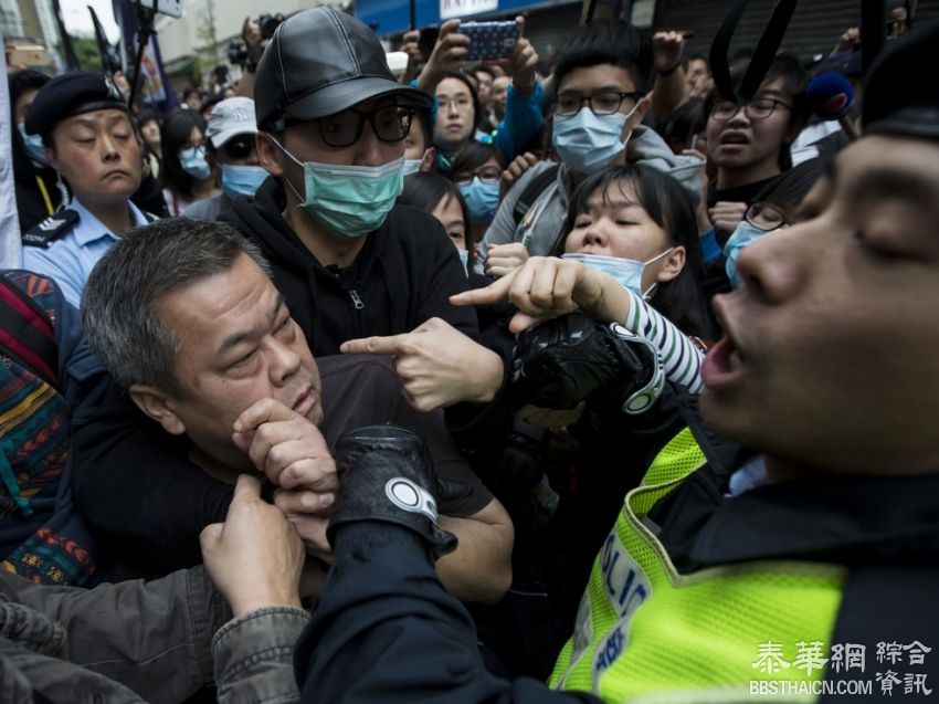 黄金周褪色 香港“驱蝗”驱出祸