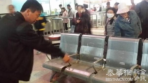 光明网评庆安枪响：遮羞大幕轰然落下，许多赤裸裸的官员现形