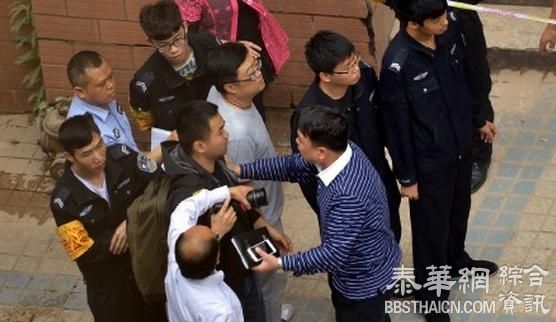 贵阳塌楼已致3死 官方否认领导抢新华社记者相机