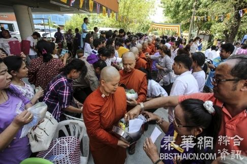 女主播削发为尼   只为女性争取受戒权利