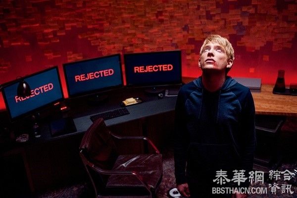 当机器人都能恋爱和思考了，我们怎么办