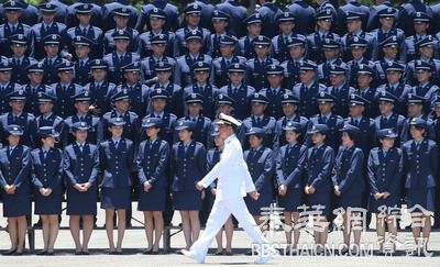 中国台湾国军战力展示　特战女兵入列