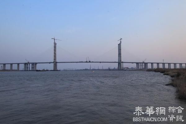 江苏临海高等级公路全线免费，双向四车道从连云港直抵南通