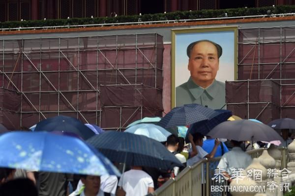 北京天安门整修：长安街增铺防爆层，迎抗战胜利70周年阅兵