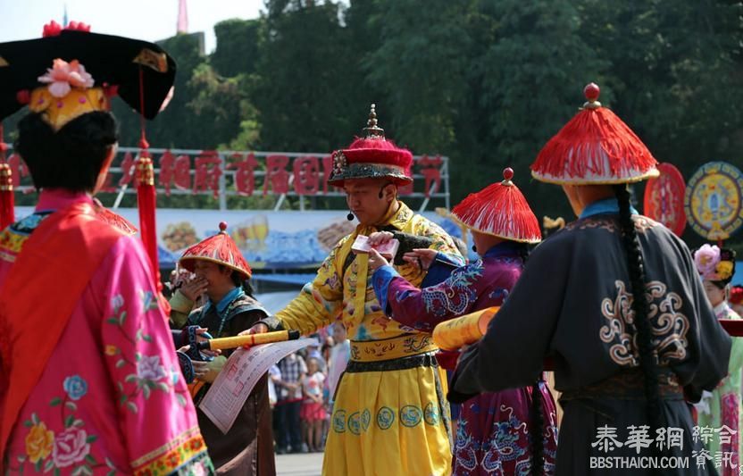 七省高考状元骑马游街，接受“康熙”敕封，领一万奖金