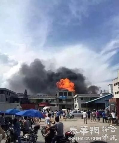 深圳塑胶厂爆炸起火 火灾现场爆炸成蘑菇云