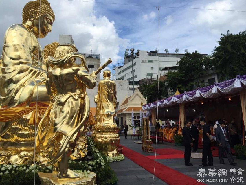 少林寺代表团一行赴金佛寺参加泰国王室组织的“北少林寺佛像迎请法会”