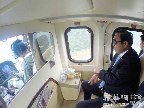 巴育乘机视察 那空那育水库