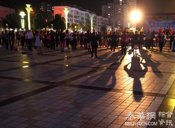 四部门发文为广场舞就近提供场地，上海提供良好范例