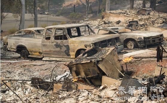 加州山火已致1死4伤 两县进入紧急状态