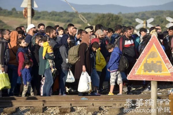 从欢迎拥抱到严防死守：德国对难民关闭边境的背后