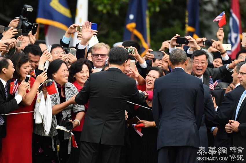 奥巴马总统在白宫南草坪为习近平主席举行欢迎仪式