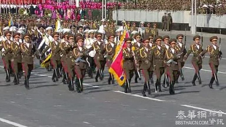 朝鲜大规模阅兵 庆祝劳动党建党70周年