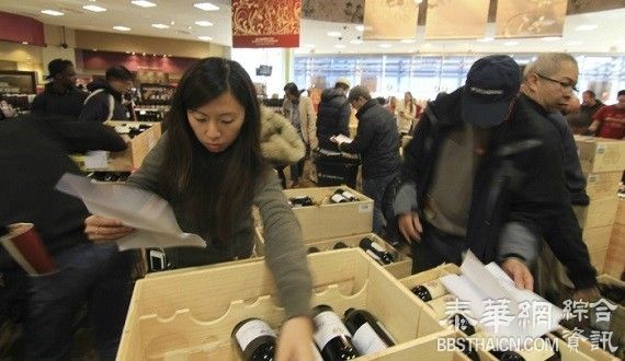 中国富豪威震加拿大　通宵排队抢贵价红酒