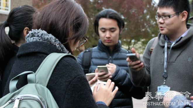 中国驻英使馆组织留学生欢迎习近平到访