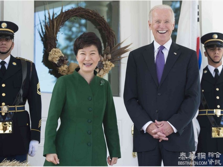 朴槿惠迟到 美利坚老顽童插口袋等待
