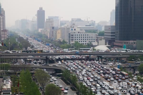 40万人下通州，能否助力北京保住2300万人口“天花板”