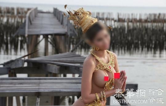 女模海边拍不雅照 网友热议