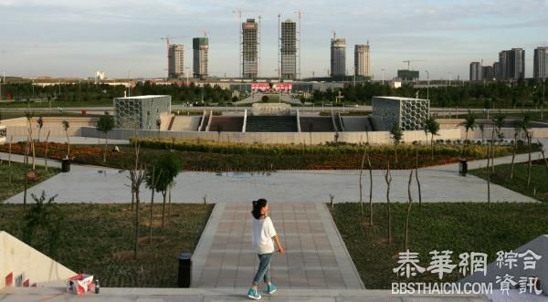 内蒙古鄂尔多斯市拟设立康巴什区，力图改变昔日“鬼城”印象