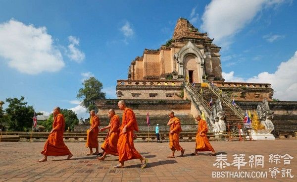 新年期间全泰国各大热门景点被挤爆 清迈最受宠