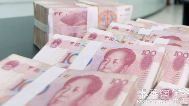 中国股市延续暴跌　人民币继续走低