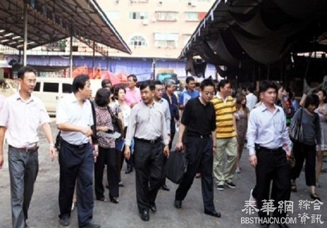 泰国商务部副部长一行莅临水果市场.加速打造泰国水果的西南“中转站”