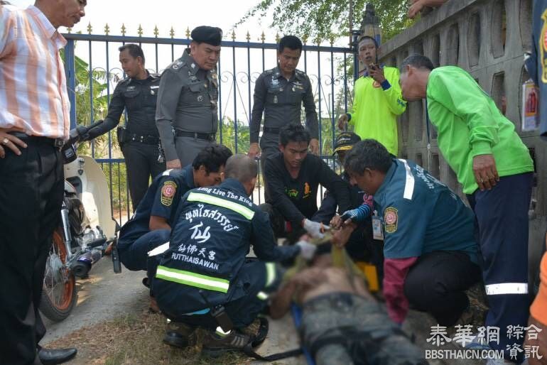 试图盗窃大城府Ayothaya寺的功德箱躲池塘长达2小时