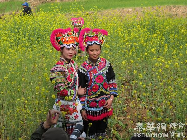 云南永仁上演“乡村T台秀”，有千年历史堪称最古老时装秀