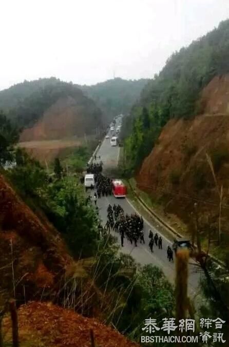 江西赣州市赣县数千村民抗议建垃圾场 与上千警察激战