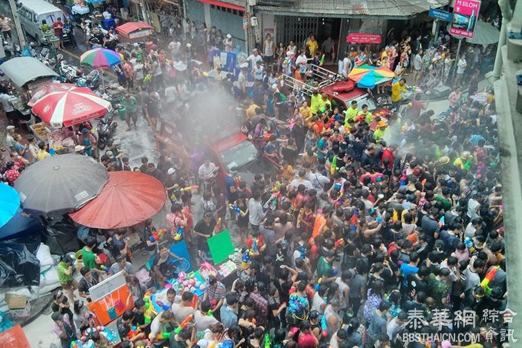 缩短明年宋干泼水时间的决定  恐对酒店预订等旅游产业产生影响